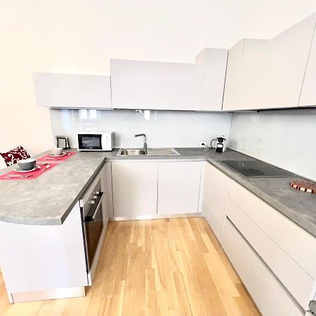 * Esclusivo & Moderno Roma Centro Campo De Fiori * Apartment ภายนอก รูปภาพ